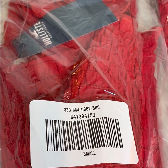 HOLLISTER Smocked Square-Neck Crop Top - Red - Picture 5 of 9